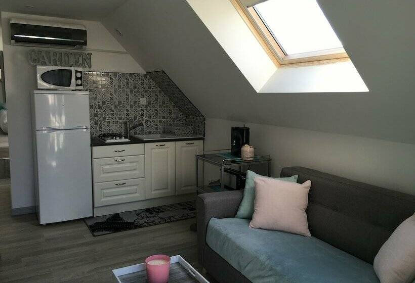 Апартаменты 1 Спальня Вид на Бассейн, Appartement Avec Piscine De La Croix