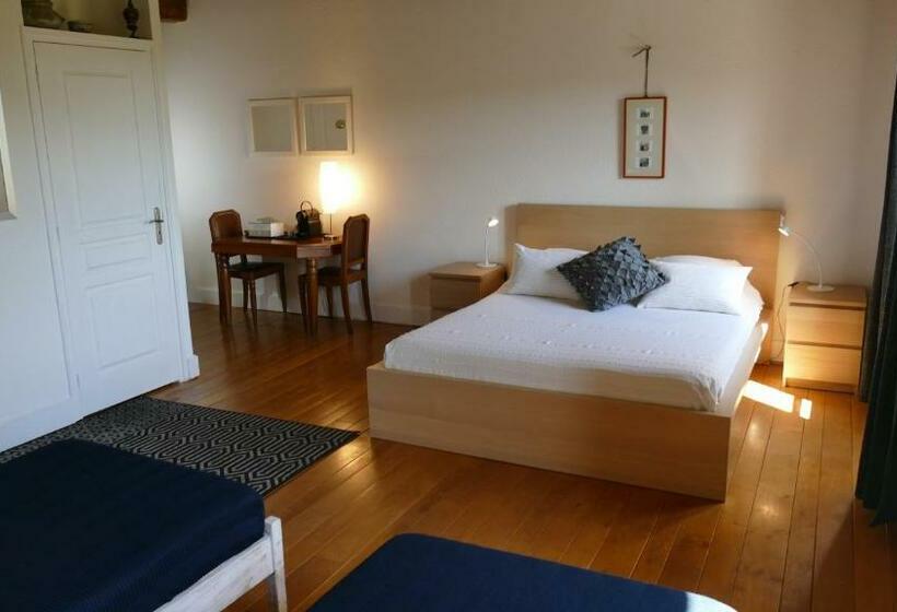 חדר דלוקס לארבעה, Domaine Du Vernay