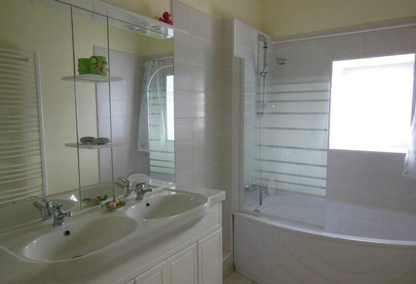 غرفة قياسية, La Verrerie De Guerlédan