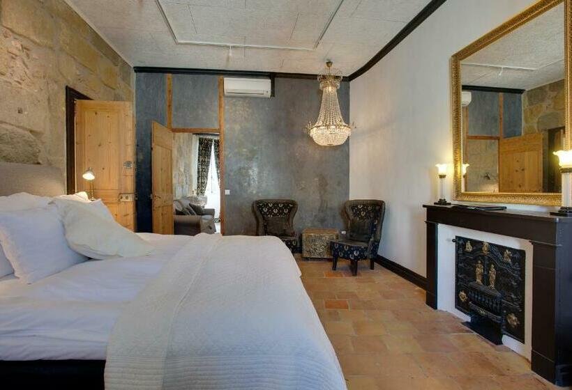 סוויטה דלוקס, Rue Galilee