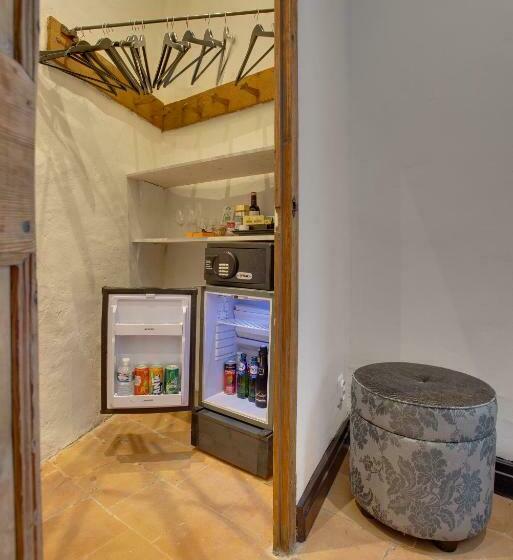 סוויטה דלוקס, Rue Galilee