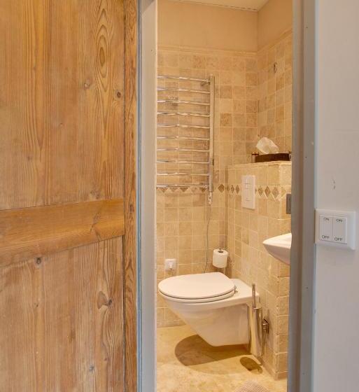 חדר דלוקס, Rue Galilee