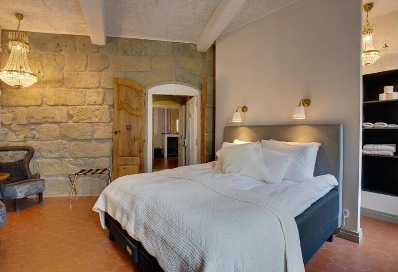 חדר דלוקס, Rue Galilee