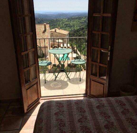 스탠다드 발코니 룸 바다 전망, Auberge De Tourrettes