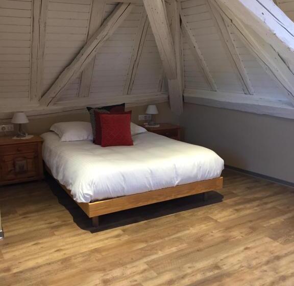 חדר משפחתי, Auberge Le Meisenberg