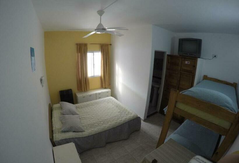 חדר סטנדרט לארבעה, Dany