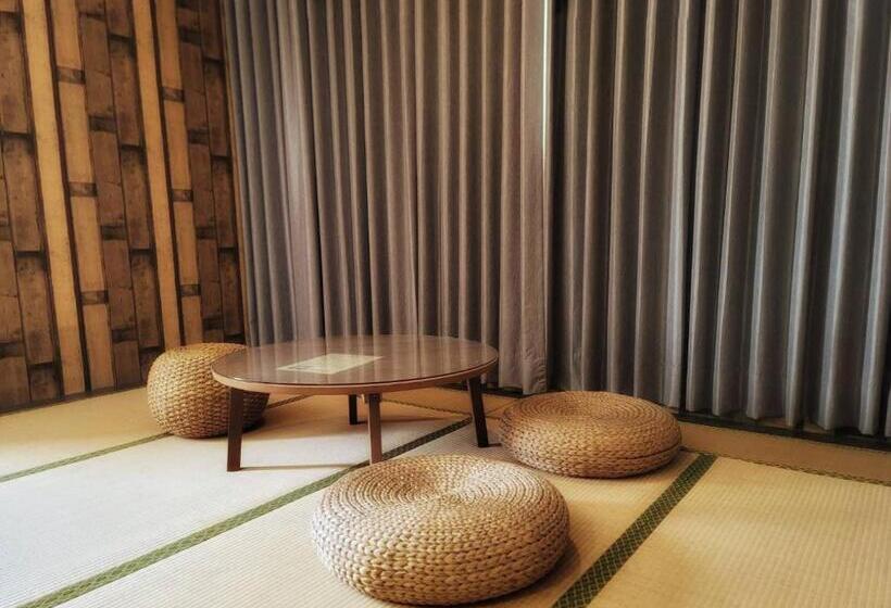 اتاق خانوادگی, Herb Art