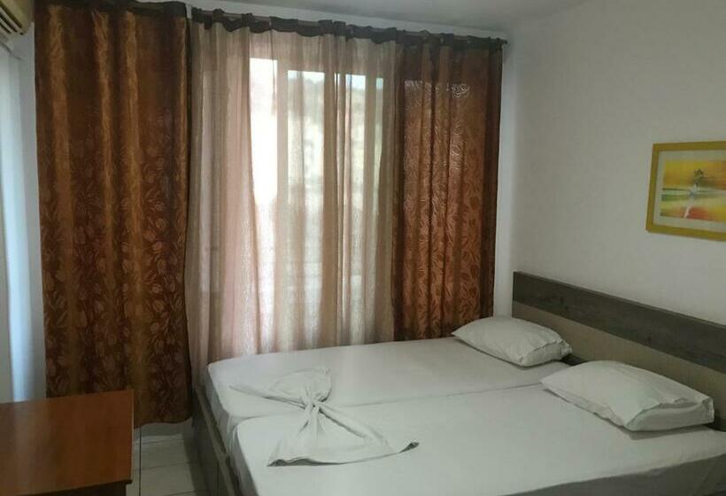 バルコニー付きスタンダードルーム, Tatzati 2