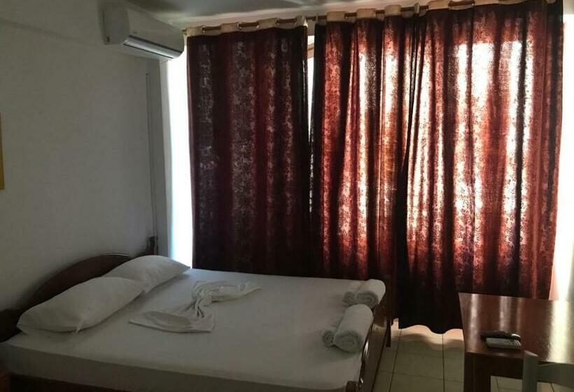 バルコニー付きスタンダードルーム, Tatzati 2