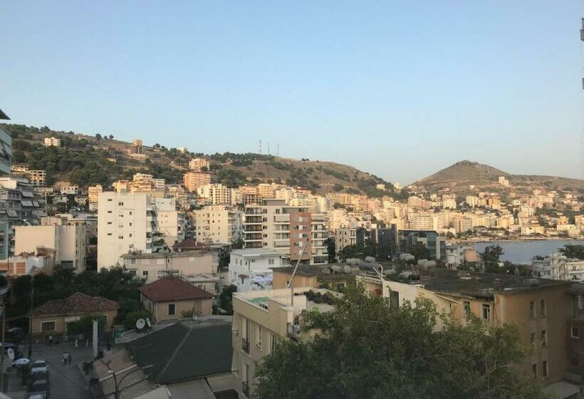 バルコニー付きスタンダードルーム, Tatzati 2