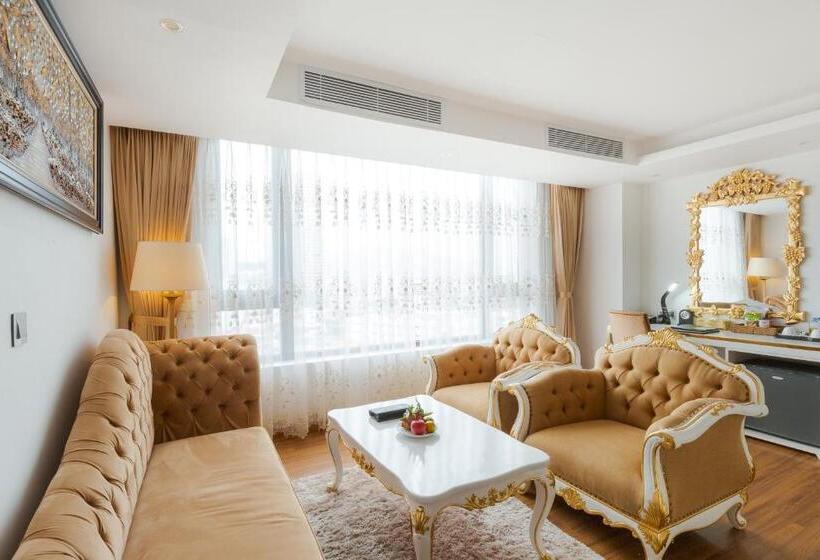 اتاق رویال, Tnd