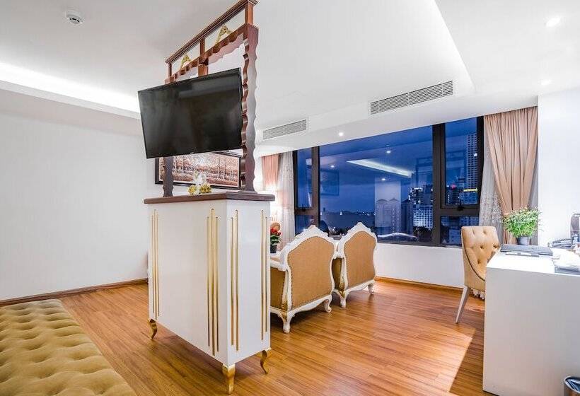 اتاق رویال, Tnd