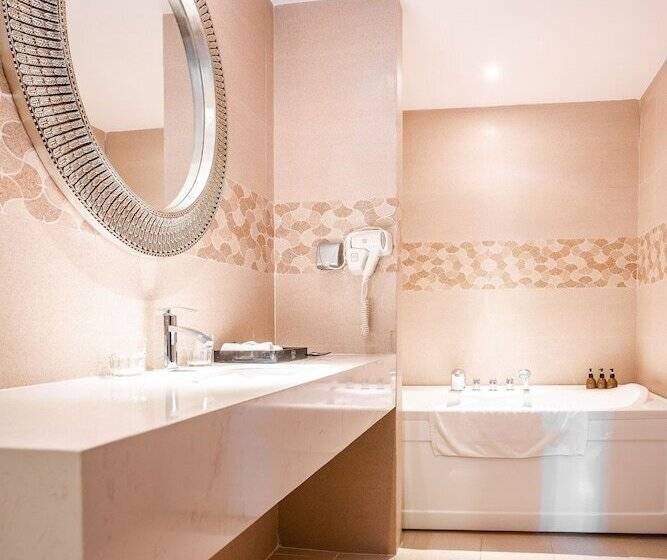 اتاق پنت هاوس, Tnd