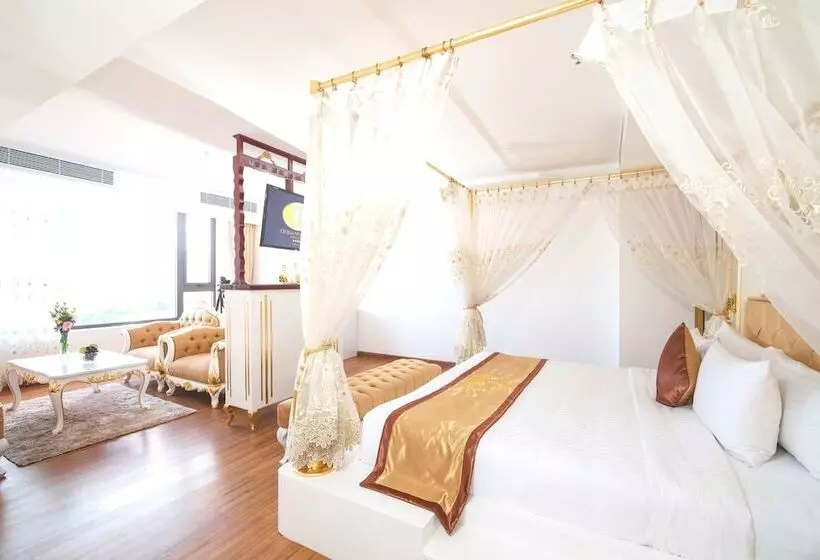 اتاق رویال, Tnd