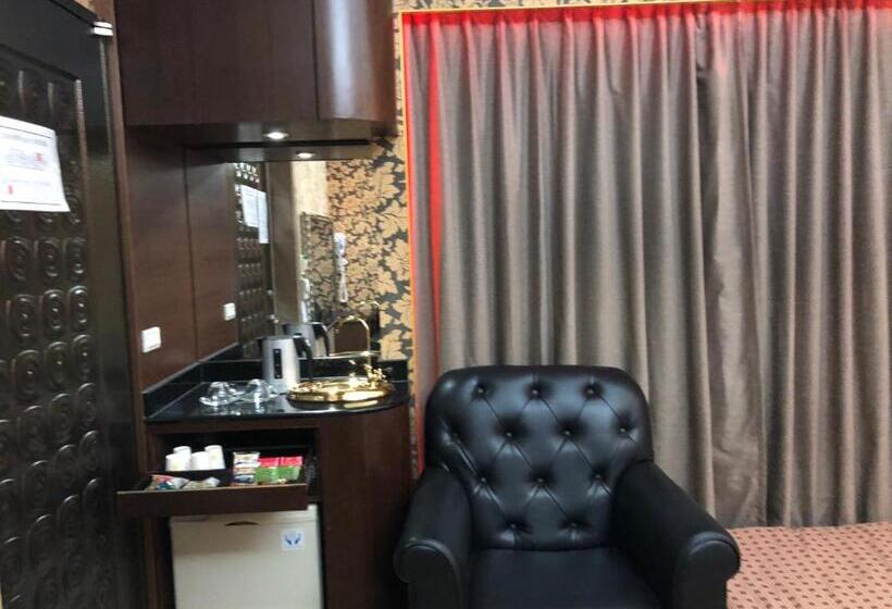 اتاق کلاسیک چهارنفره, Lai Yin Motel