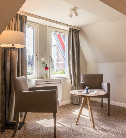 חדר יוקרתי, Villa Odette