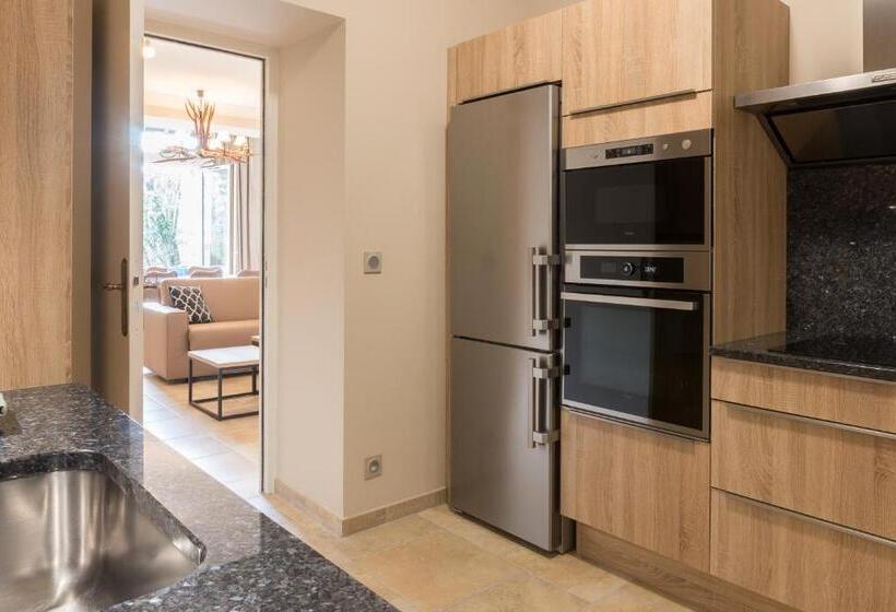 סוויטה יוקרתית, Villa Odette