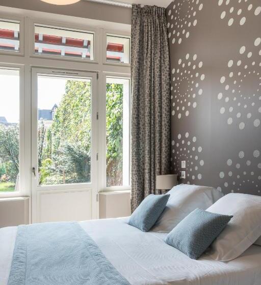 סוויטה יוקרתית, Villa Odette