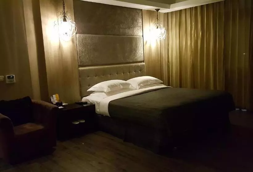 اتاق استاندارد با تخت دو نفره بزرگ, The Riverside Hotel & Motel