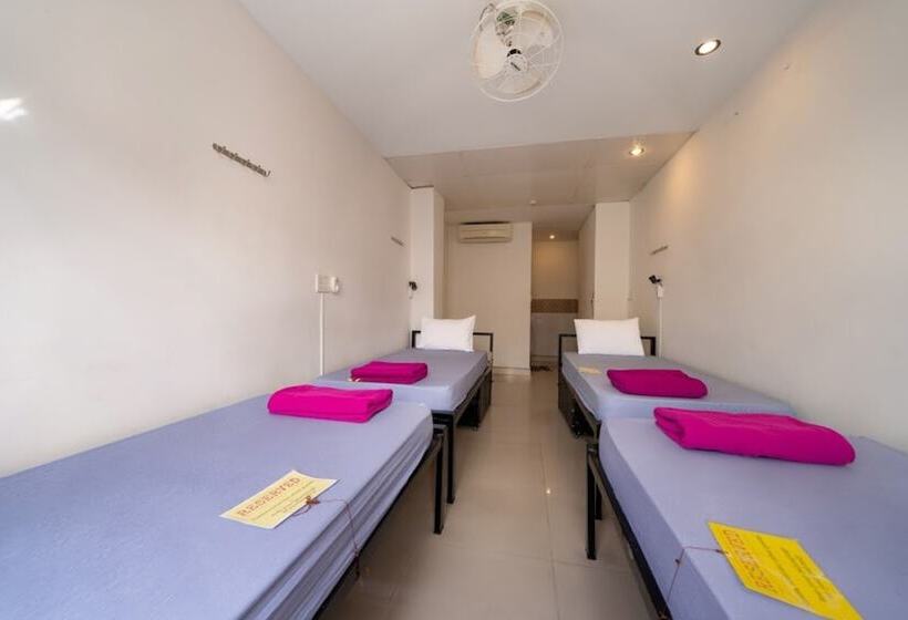 تختخواب در اتاق مشترک, Tribee Kinh Hostel & Bar