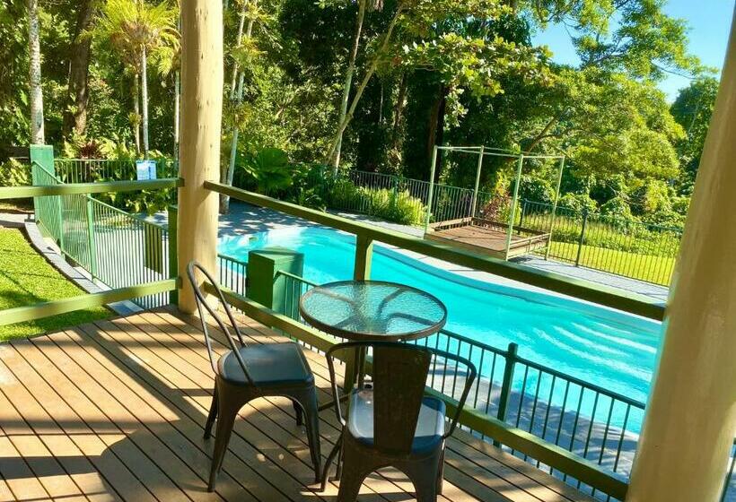 디럭스 룸, Jackaroo Treehouse Rainforest Retreat