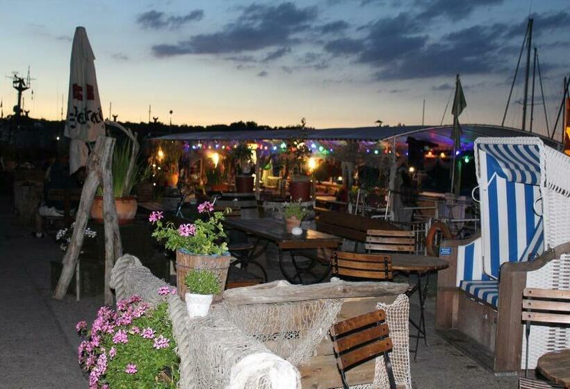 スタンダード4人部屋, Halbinsel Resort Peenemünde