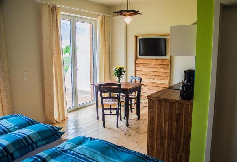 テラスつきの2ベッドルームアパートメント, Halbinsel Resort Peenemünde