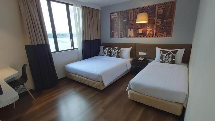 Семейный Номер Deluxe, 9 Square Hotel   Subang Jaya