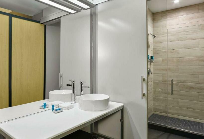 غرفة قياسية سرير كينج, Aloft Miami Airport