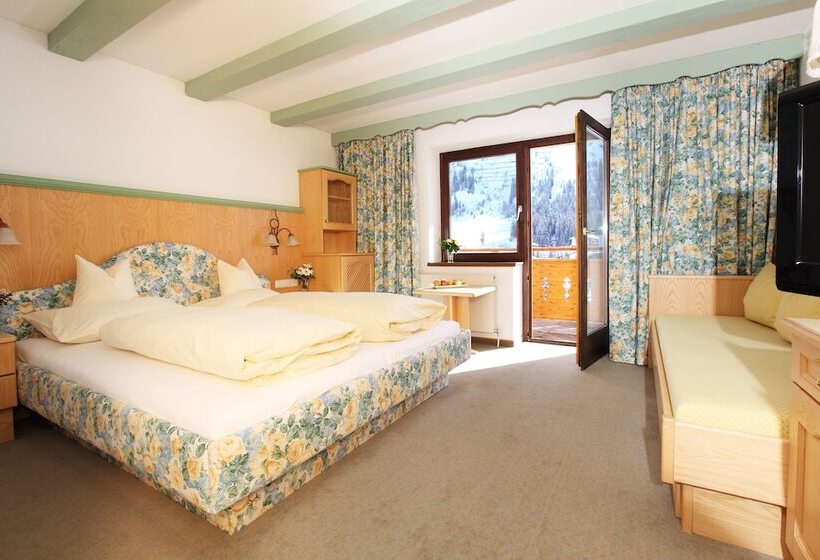 标准三人间, Anemone