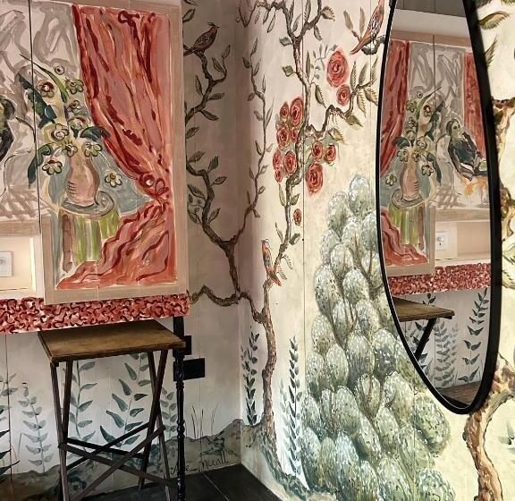 شقة غرفة واحدة, The Bell In Ticehurst