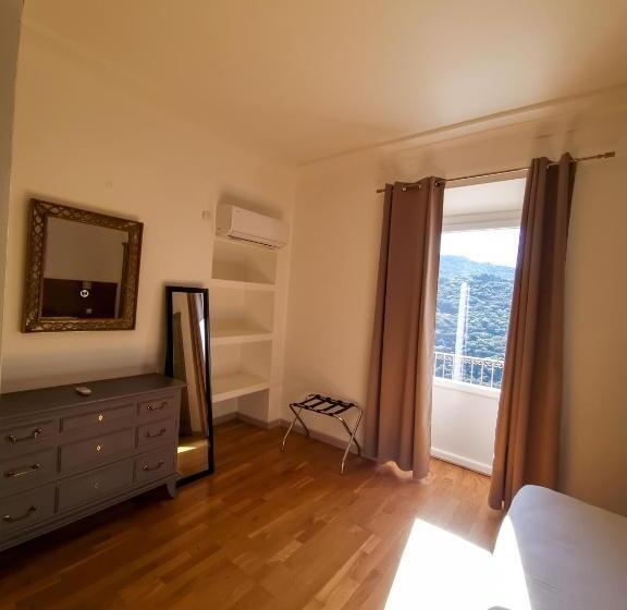 家庭套房, Hôtel Villa Les Orangers