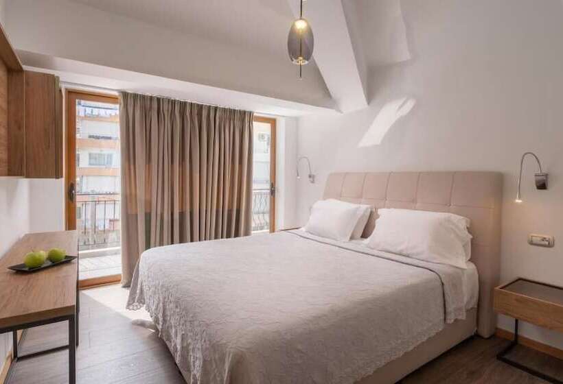 غرفة قياسية مطلّة علي البحر, Palma City