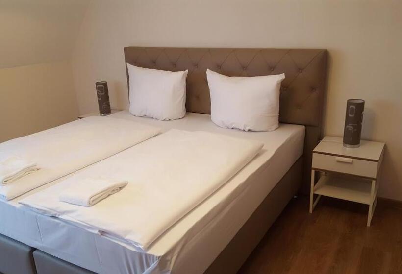 침실 1개 발코니 아파트, Ravene