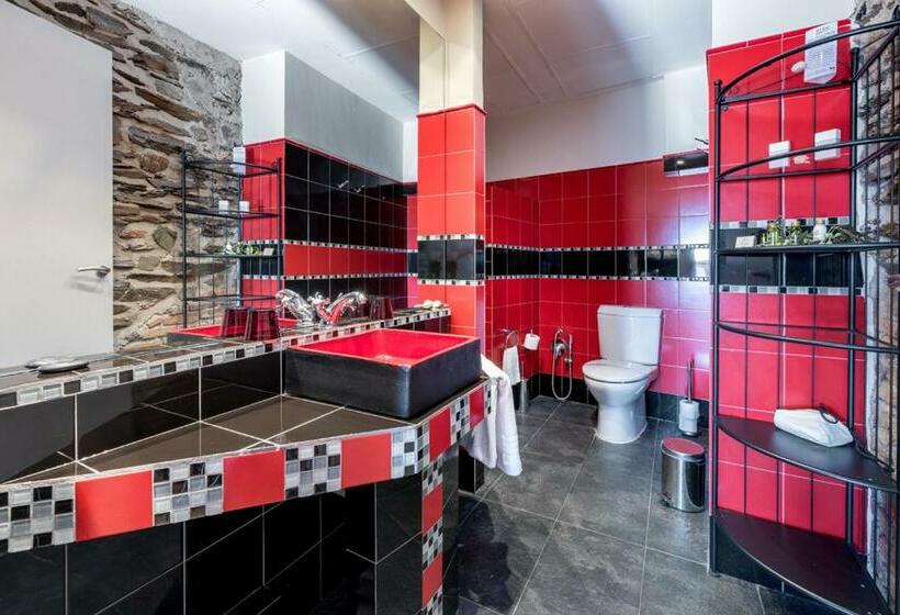 스탠다드 전망 룸, Cal Llop