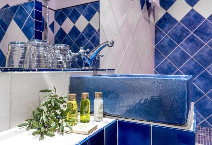 스탠다드 전망 룸, Cal Llop