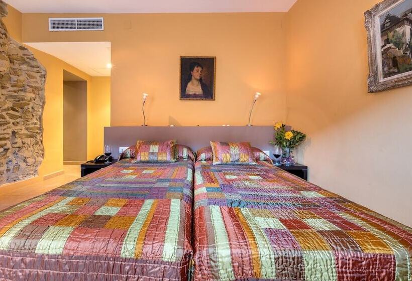 스탠다드 룸, Cal Llop