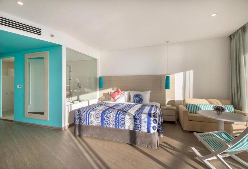 اتاق سوپریور, Sol By Melia Phu Quoc