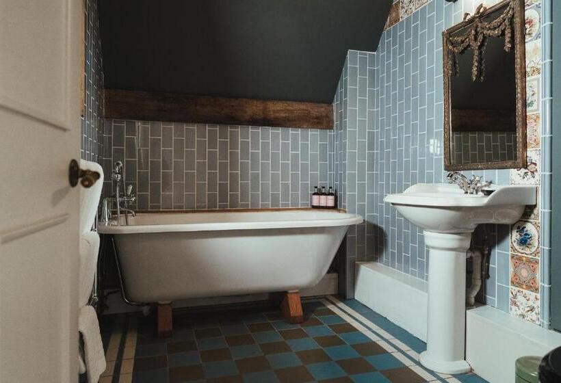 디럭스 룸, The Bell In Ticehurst