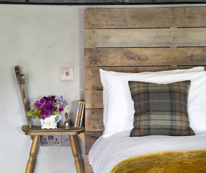 غرفة كلاسيكية, The Bell In Ticehurst