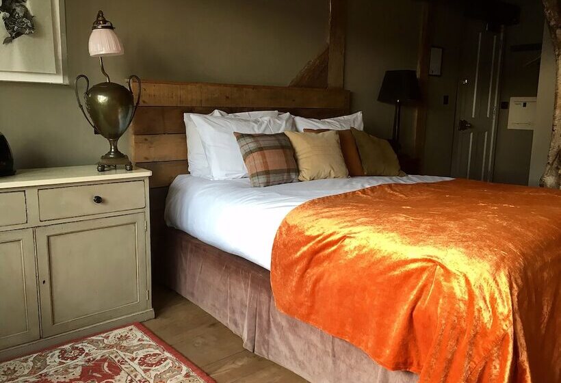 غرفة كلاسيكية, The Bell In Ticehurst