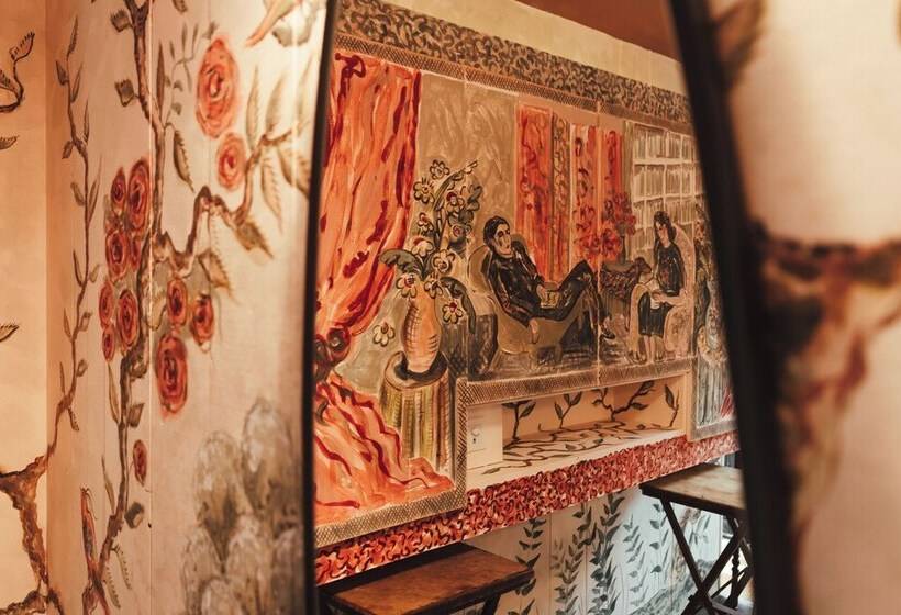 شقة غرفة واحدة, The Bell In Ticehurst