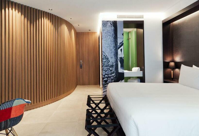 スタンダードルーム, Vila Arenys