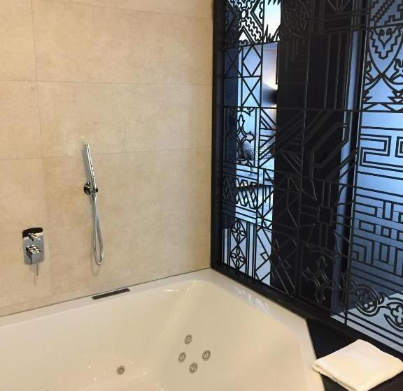 スイート, Vila Arenys