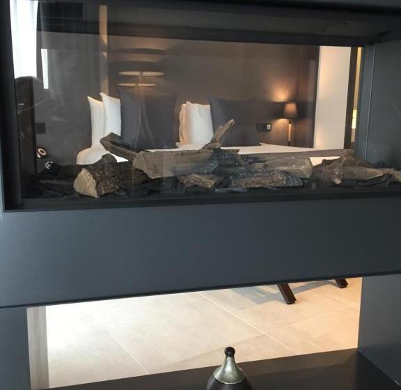 Suite, Vila Arenys