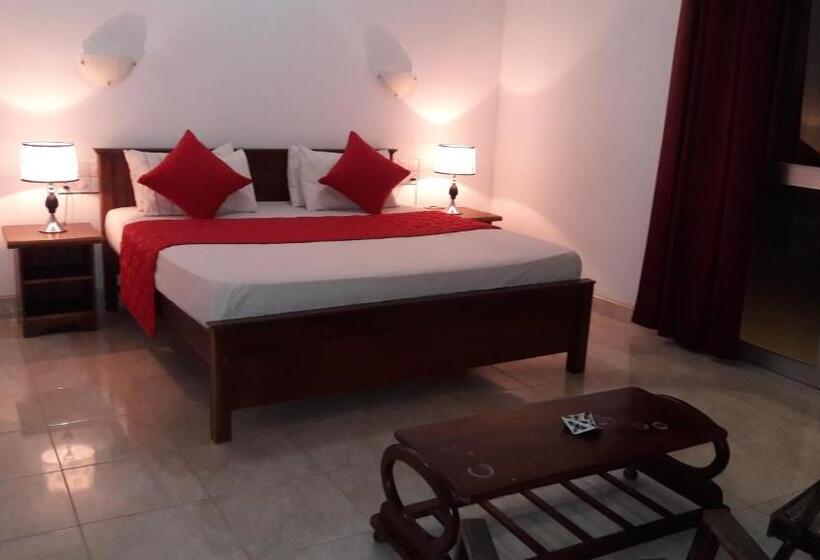 エコノミールーム, New Rani Inn