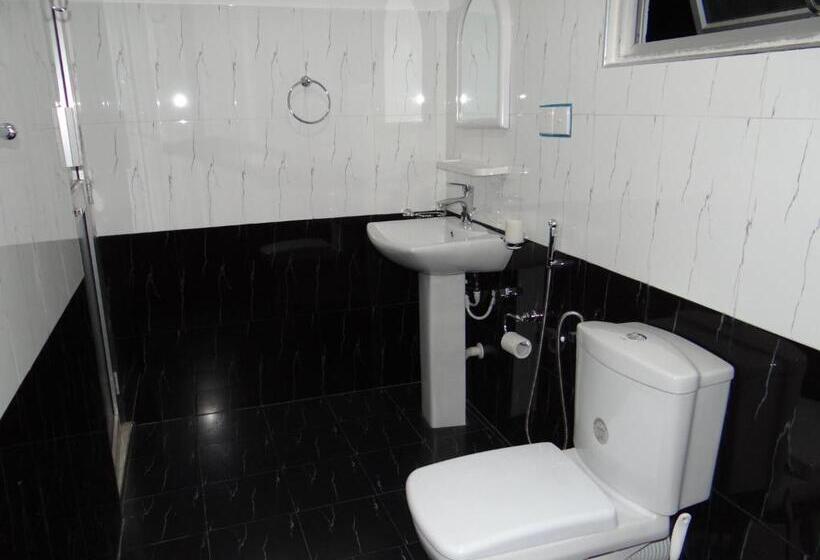 エコノミールーム, New Rani Inn