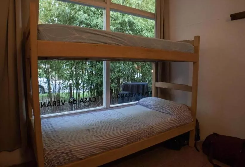 バス共有のスタンダードルーム, Pinamar Hostel Casa De Verano