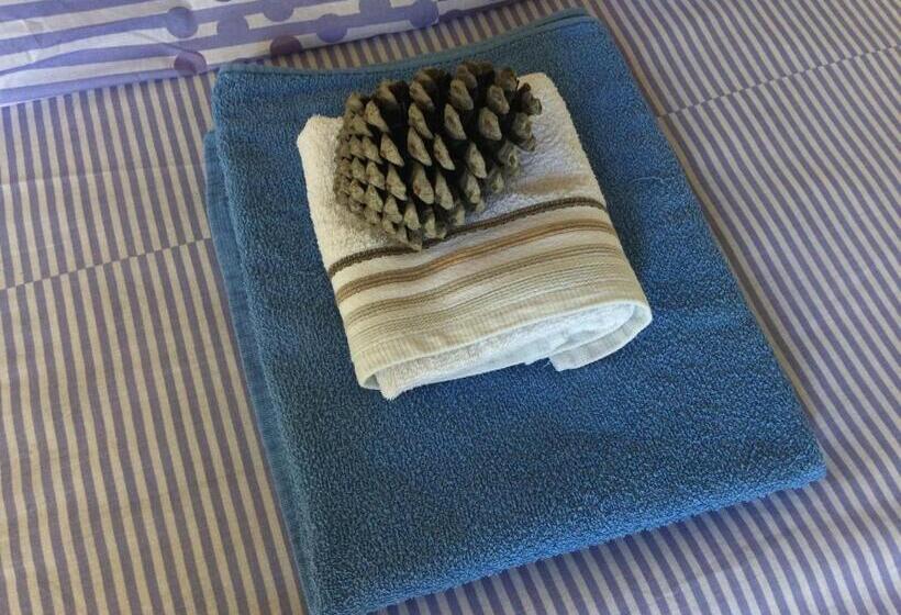 带共用浴室的标准房间, Pinamar Hostel Casa De Verano