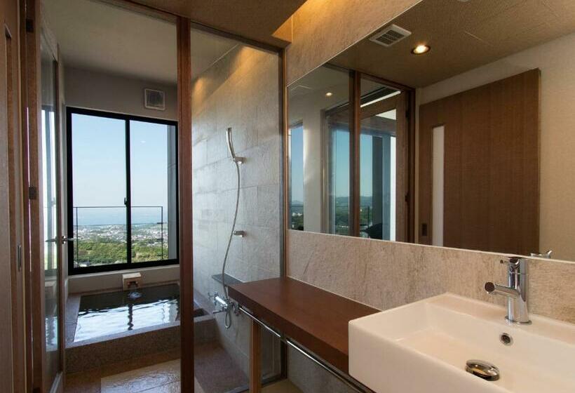 Номер Стандарт, Terrace Midoubaru